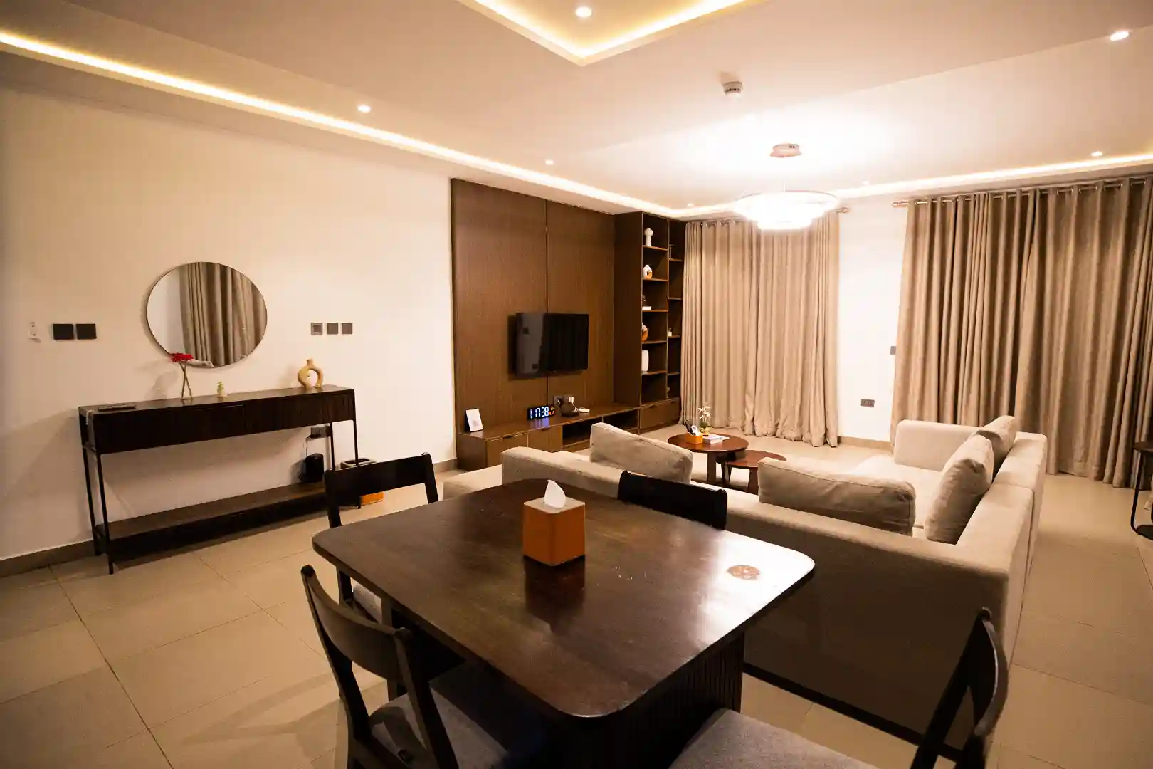 Super room with lounge