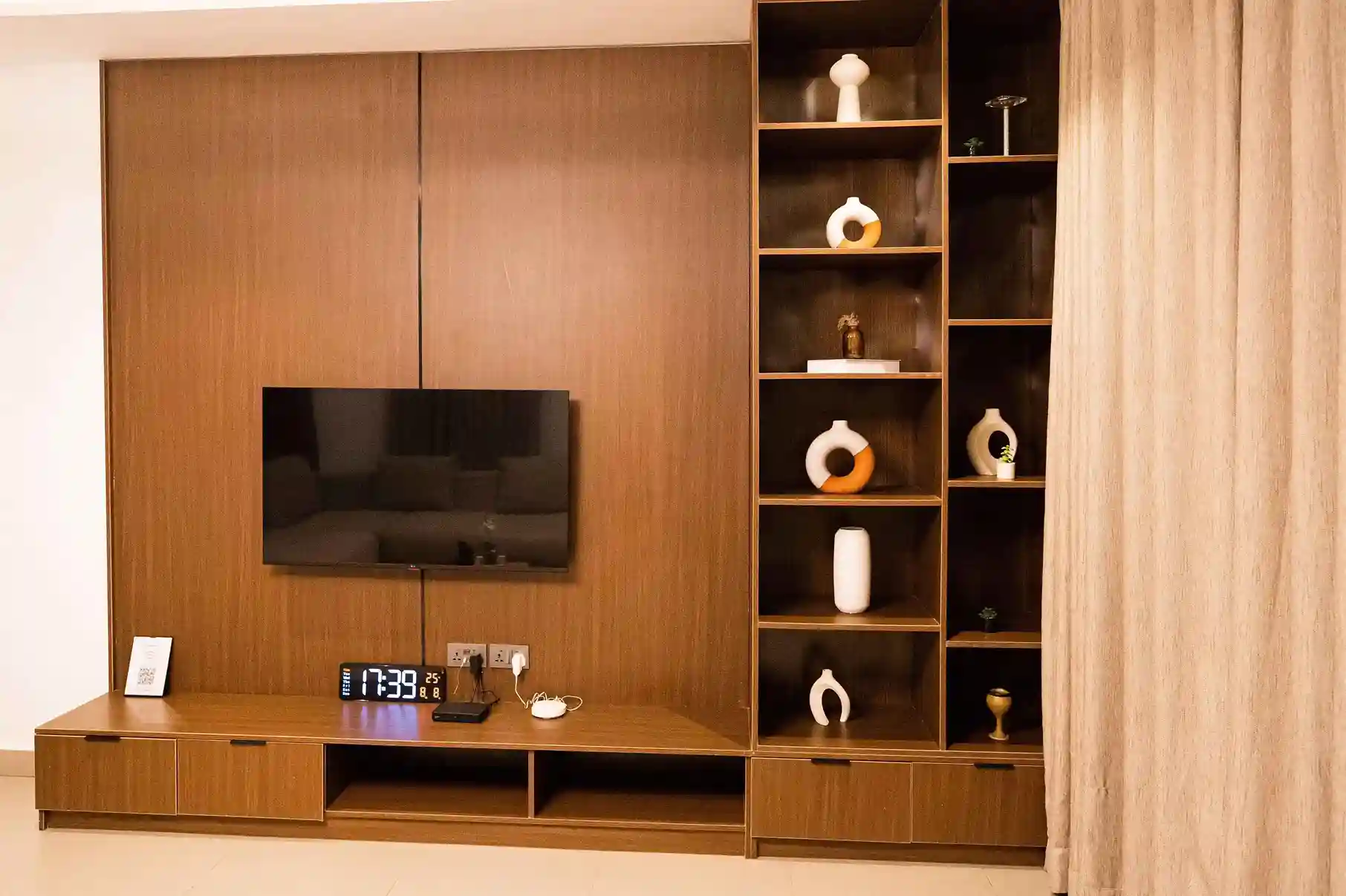 Super room with lounge